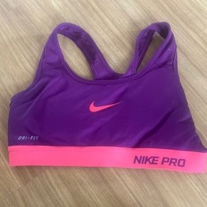 Nike Pro Sports Bra